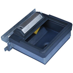 Single Polybac 25 M drinker with interior rim and fastening support : p1130520