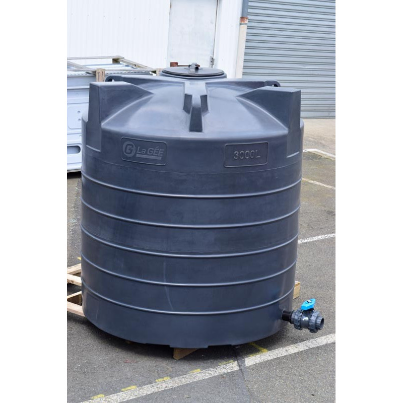 Vertical above-ground storage tank ø 1.60 m - 3000 L : p1160308